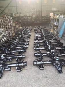 帶差速鎖的前后橋，鉗式剎車(chē)